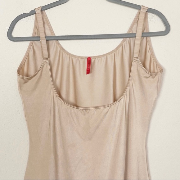 SPANX Simplicity Slimming OpenBust Mid-Thigh
Beige BodySuit Shapewear - Picture 3 of 12